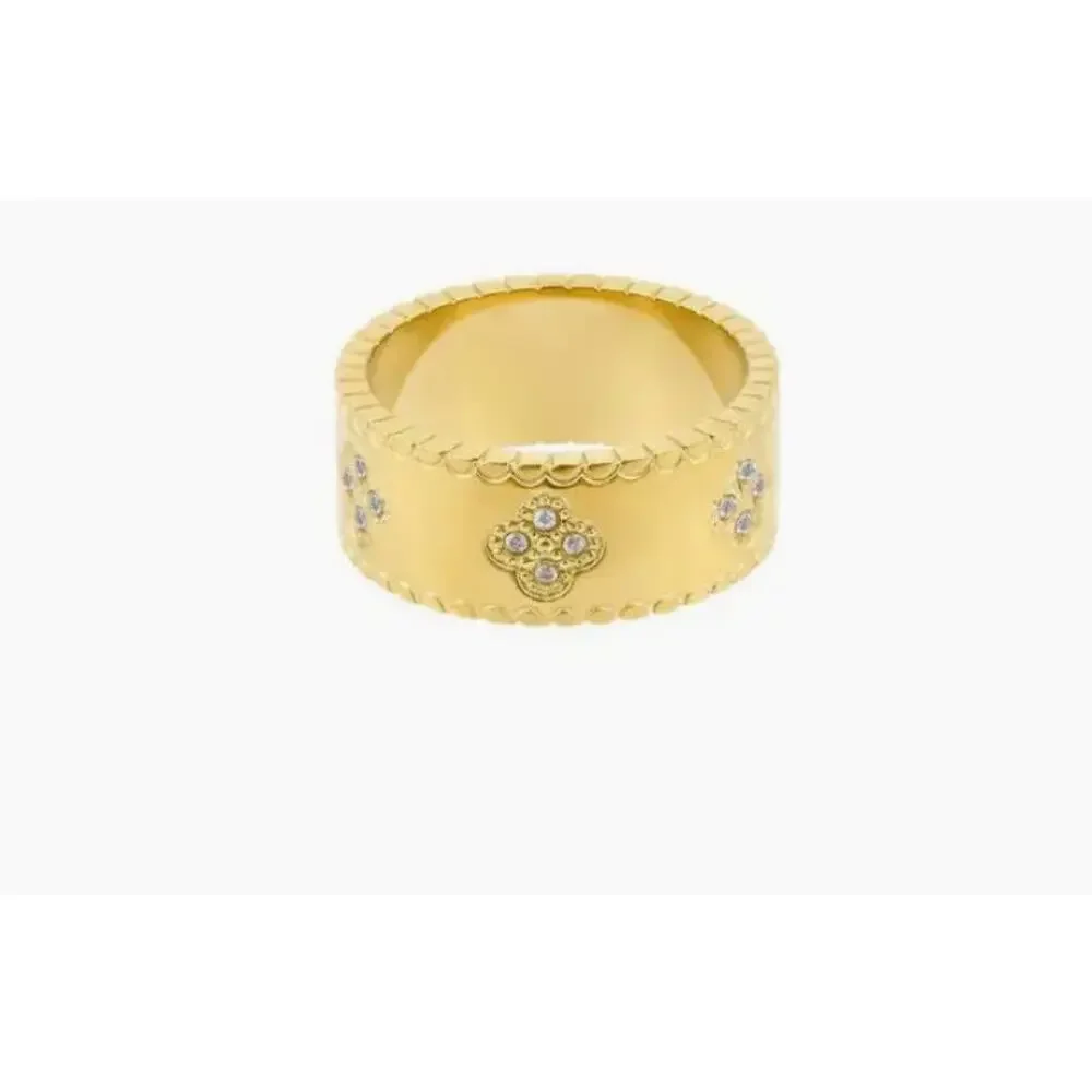 Adornia Tarnish Resistant 18k Gold Plated Crystal Clover Band Ring Size 7 - Picture 3 of 3